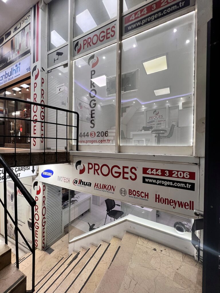 Proges Teknoloji ofis girişi, Sirkeci
