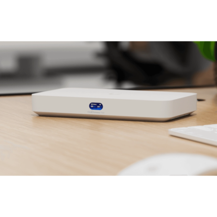 Ubiquiti UCG-Fiber – UniFi Cloud Gateway Fiber, 2.5GbE PoE+ ve 10G Fiber WAN Router