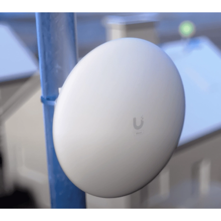Ubiquiti Wave-Nano – UISP Wave Nano 60 Ghz PtP, PtMP, 5 km Link, 5 Ghz Backup Radio, 2 Gbps Outdoor Access Point